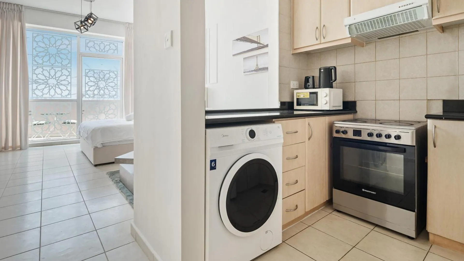 Luxury Studio - Urban Oasis Dubai 0*,  United Arab Emirates