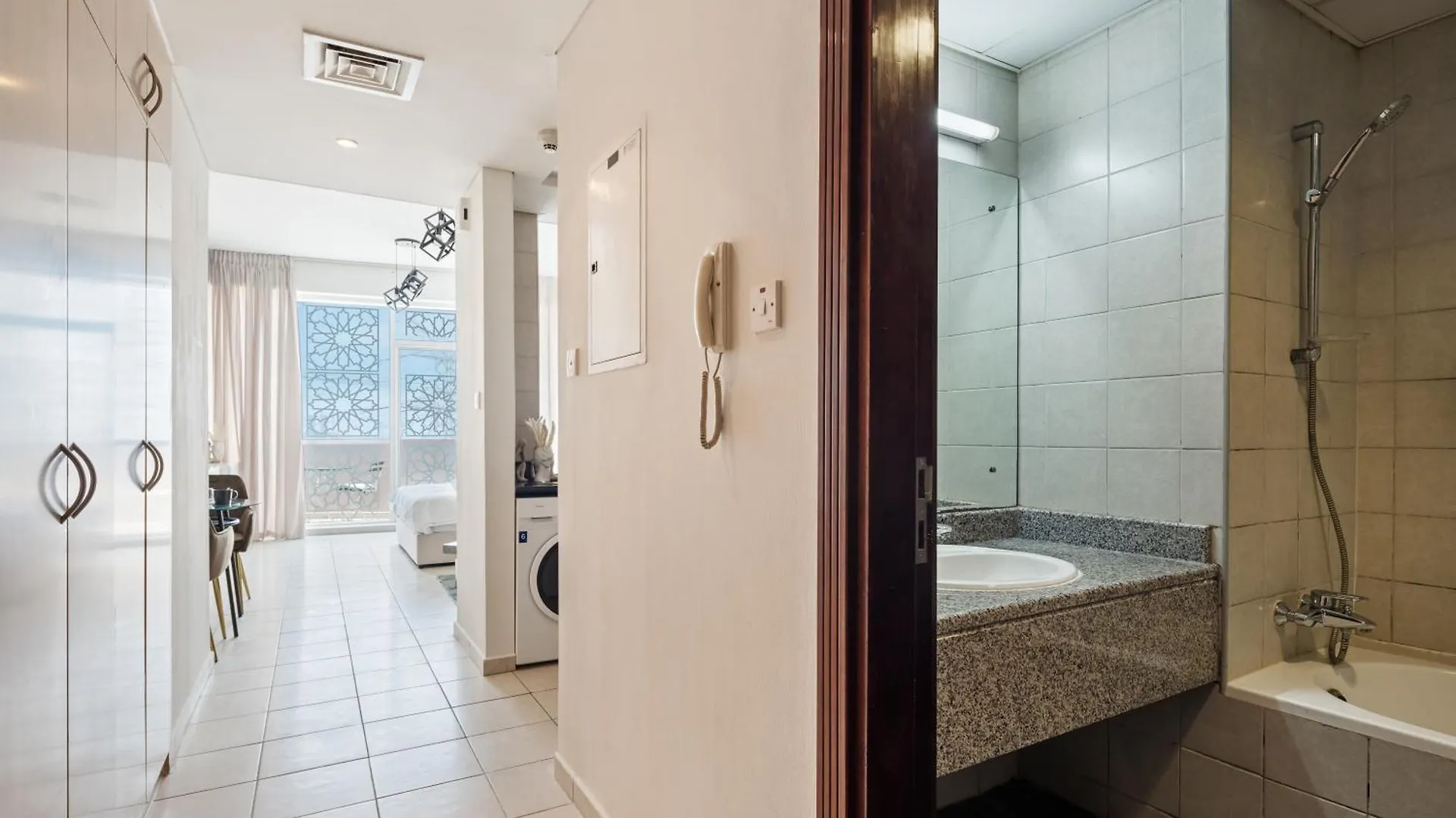Apartment Luxury Studio - Urban Oasis Dubai